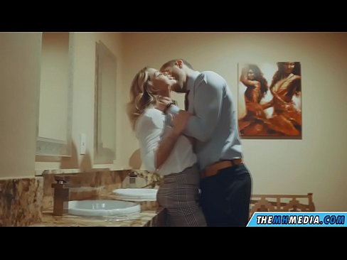 ❤️ Döşlü sarışın sizi ictimai tualetdə aldatdıqda ❌ Fəsişlər az.stroybassein.ru ❤